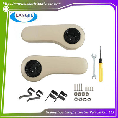 ভালো দাম গল্ফ কার কম্পোনেন্টস ক্লাব কপ হোল্ডারের সাথে গাড়ির পিছনের আসনের আর্মরেস্ট অনলাইন